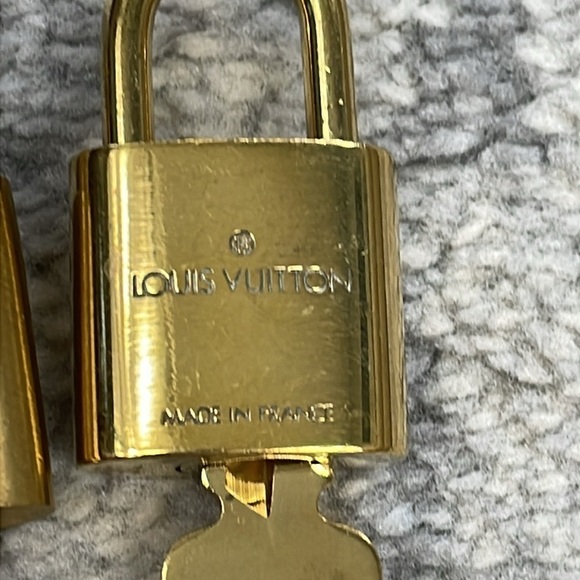 Bulk Lot Louis Vuitton Lock and Key Set of 3 Numbers 302 304 306 - Picture 8 of 9